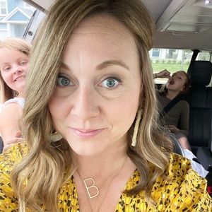 Meet your Posher, Beth